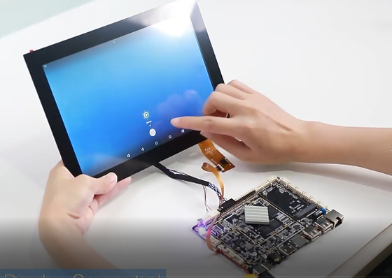 Ángulos de visión amplios ahorros de energía de la situación de la alta resolución de la exhibición libre del LCD